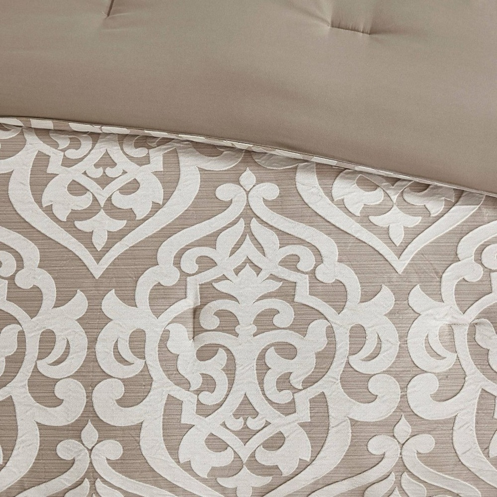 ⭐️NWT⭐️ Madison Park Cal King 8pc Comforter Set, Eliot Jacquard Damask Tan White - Picture 3 of 7